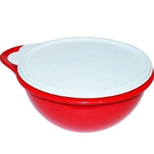 NWOT Tupperware Thatsa Bowl Jr. Red Mixing Bowl with Seal